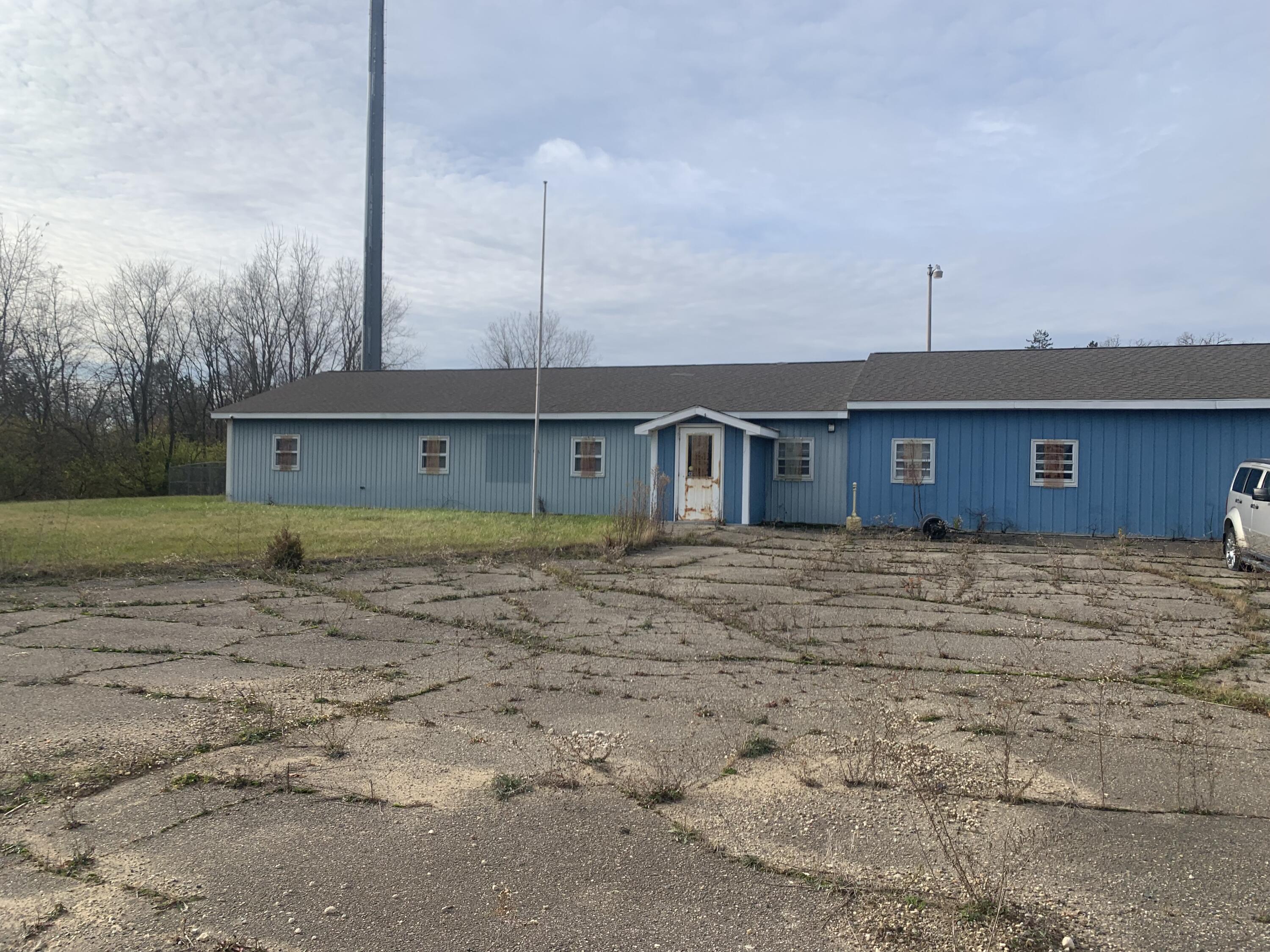 15620 W Michigan Avenue