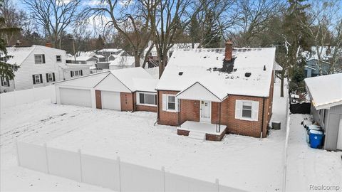 4175 Motorway Drive Waterford Charter Township MI 48328