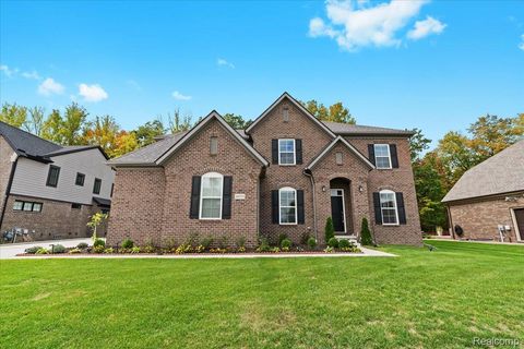 48255 Amber Lane Drive Utica City MI 48315