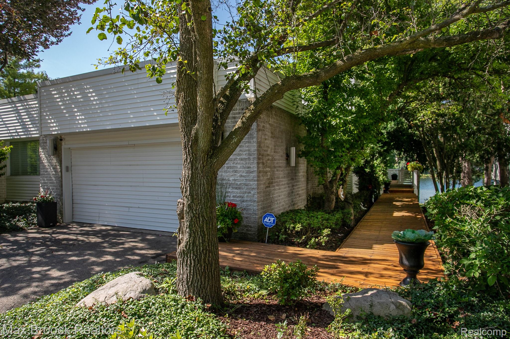 1777 Alexander Drive
