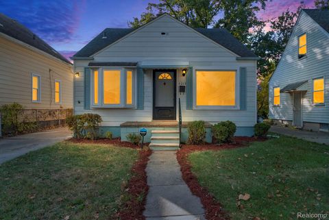 6235 Rosemont Avenue Detroit City MI 48228