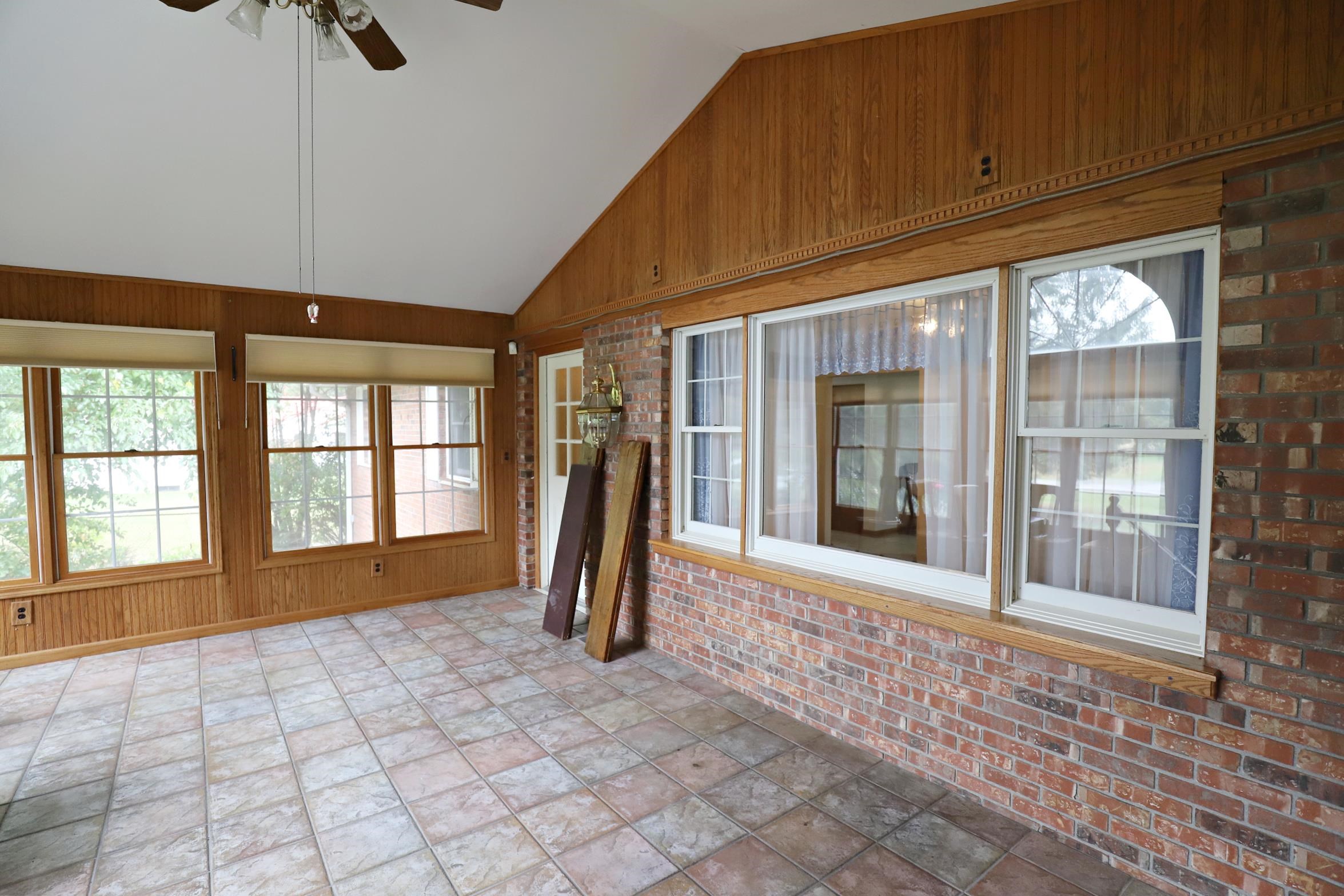 4042 W Farrand Road