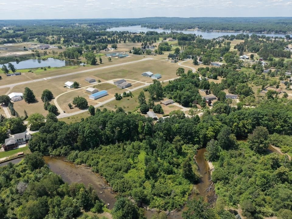 1033 & 1035 Bonanza Lane