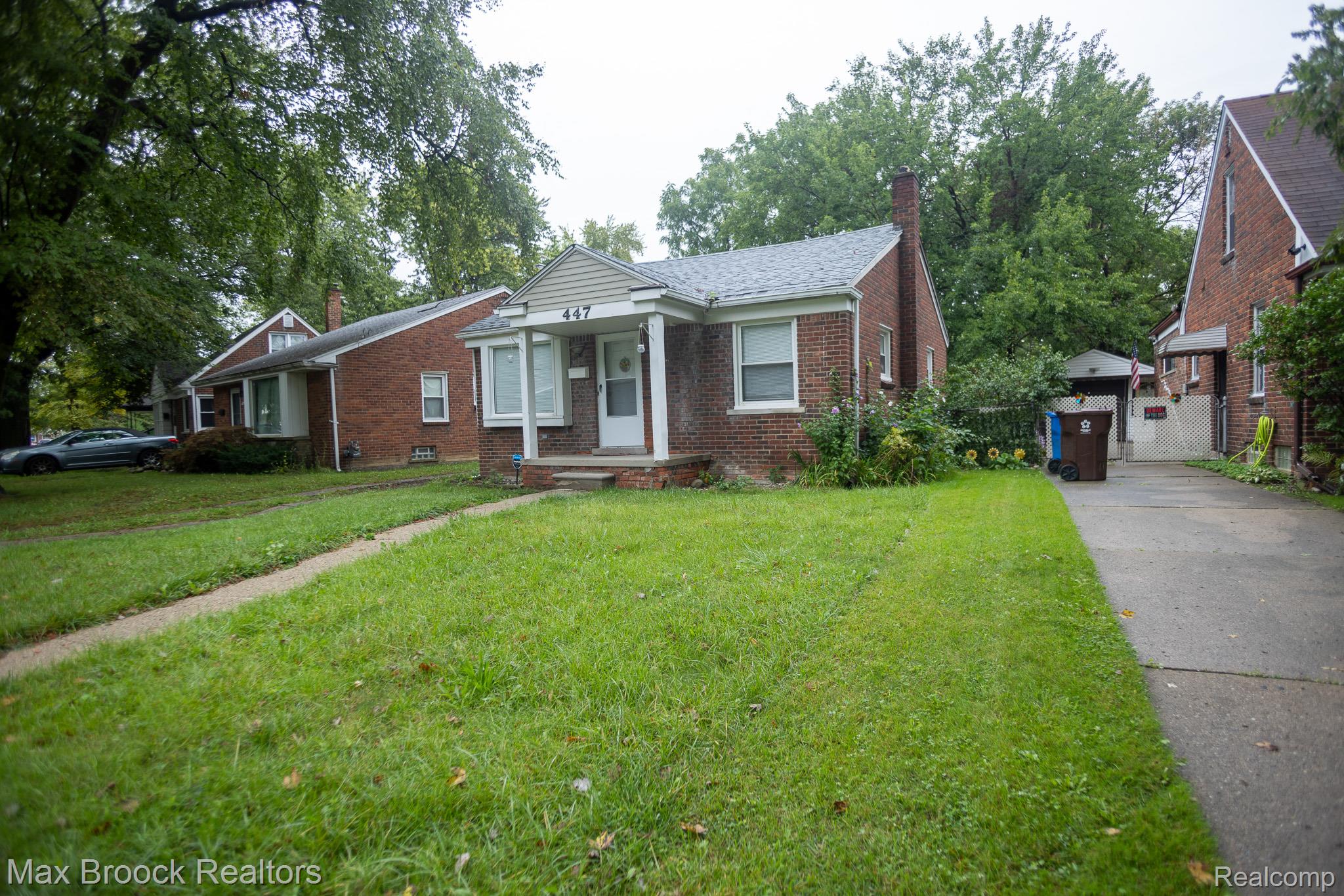 447 Brentwood Street