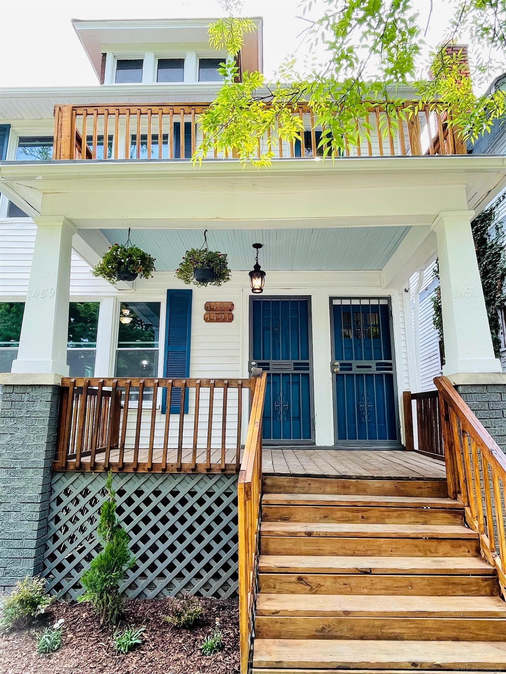 1489 W Philadelphia Street