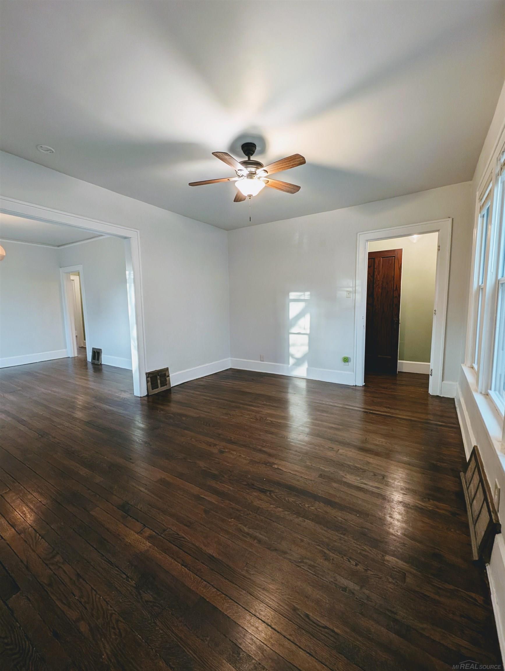 1489 W Philadelphia Street