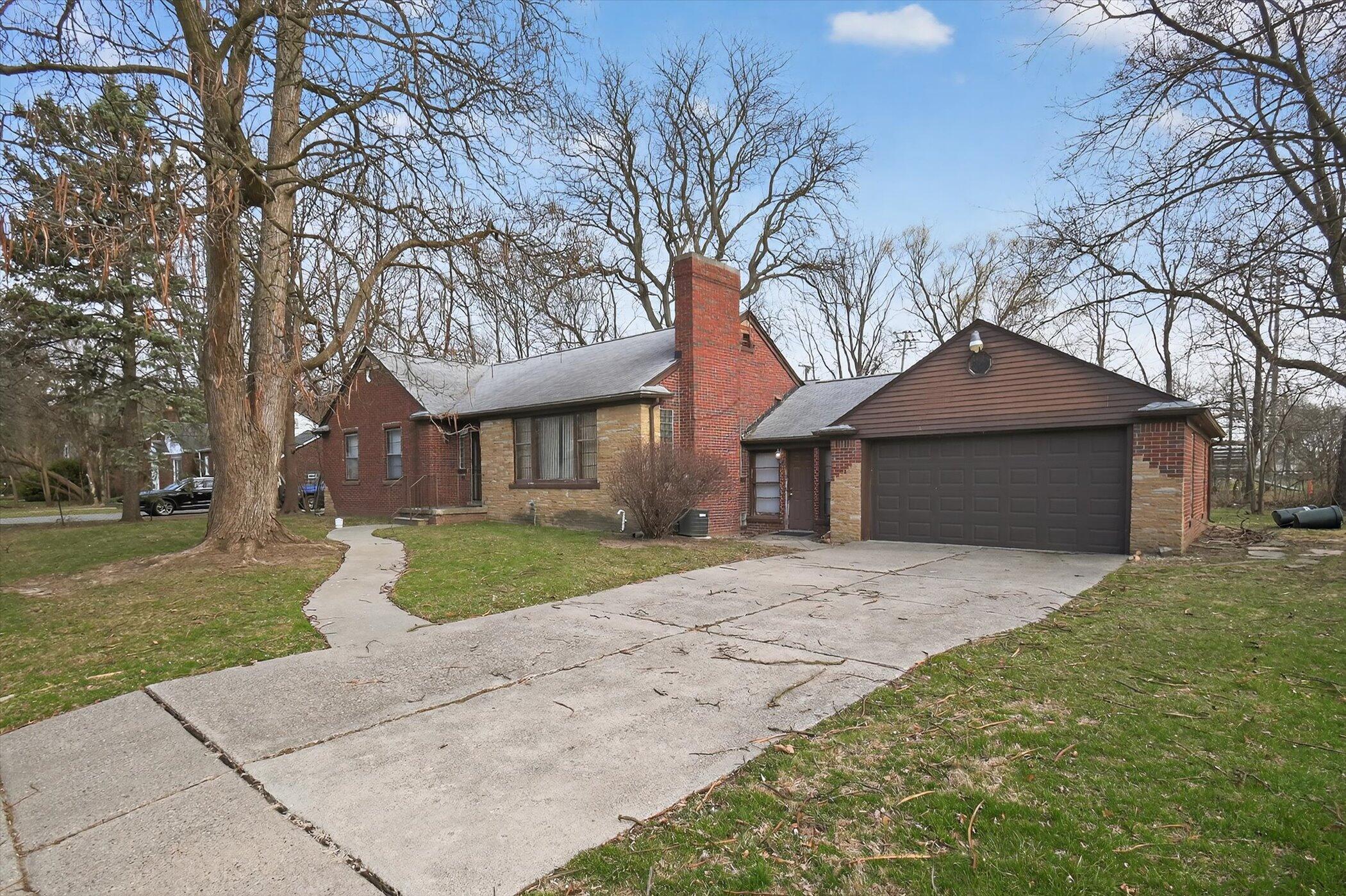 18759 Huntington Avenue