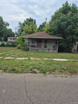 2221 CLEMENT ST, FLINT, MI 48504 - Image e171c7cbf2dbde3765fca293dfa96bd1/4229080418