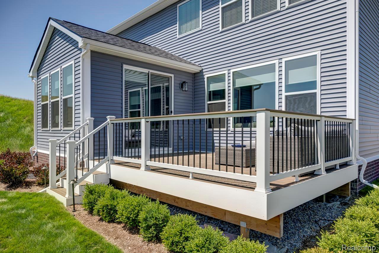 2400 Provencal Dr. Drive