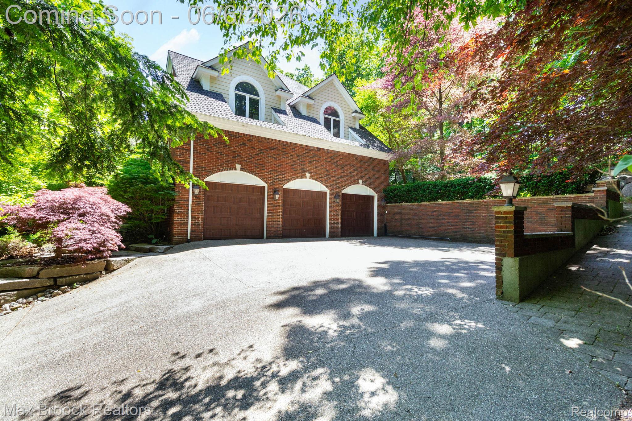 6604 College Park