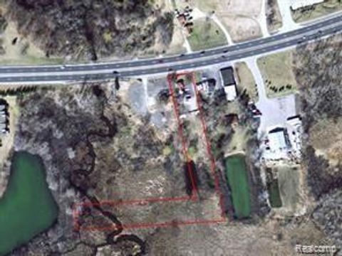 8685 HIGHLAND Road White Lake Charter Township MI 48386