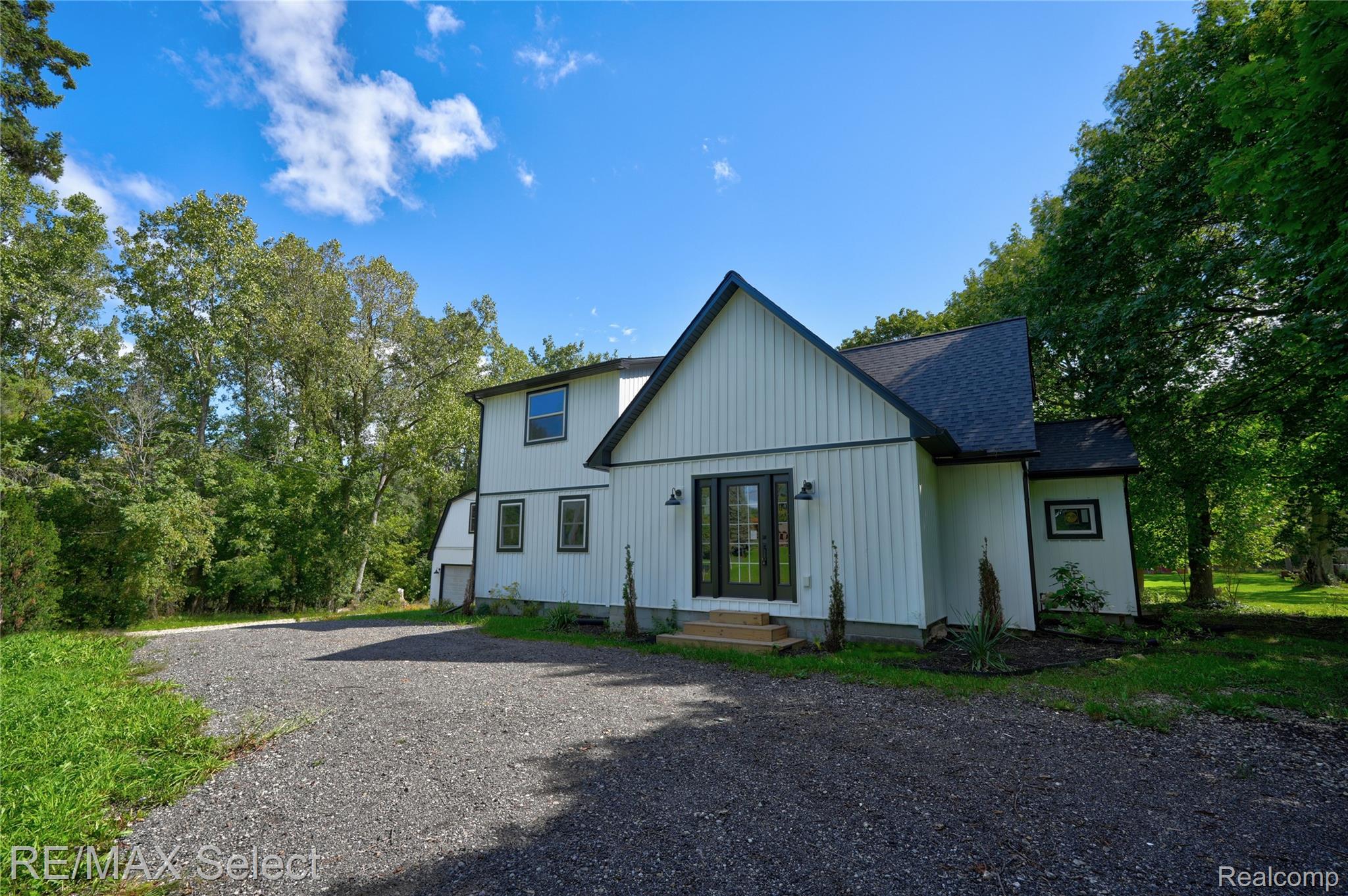 12111 Linden Road
