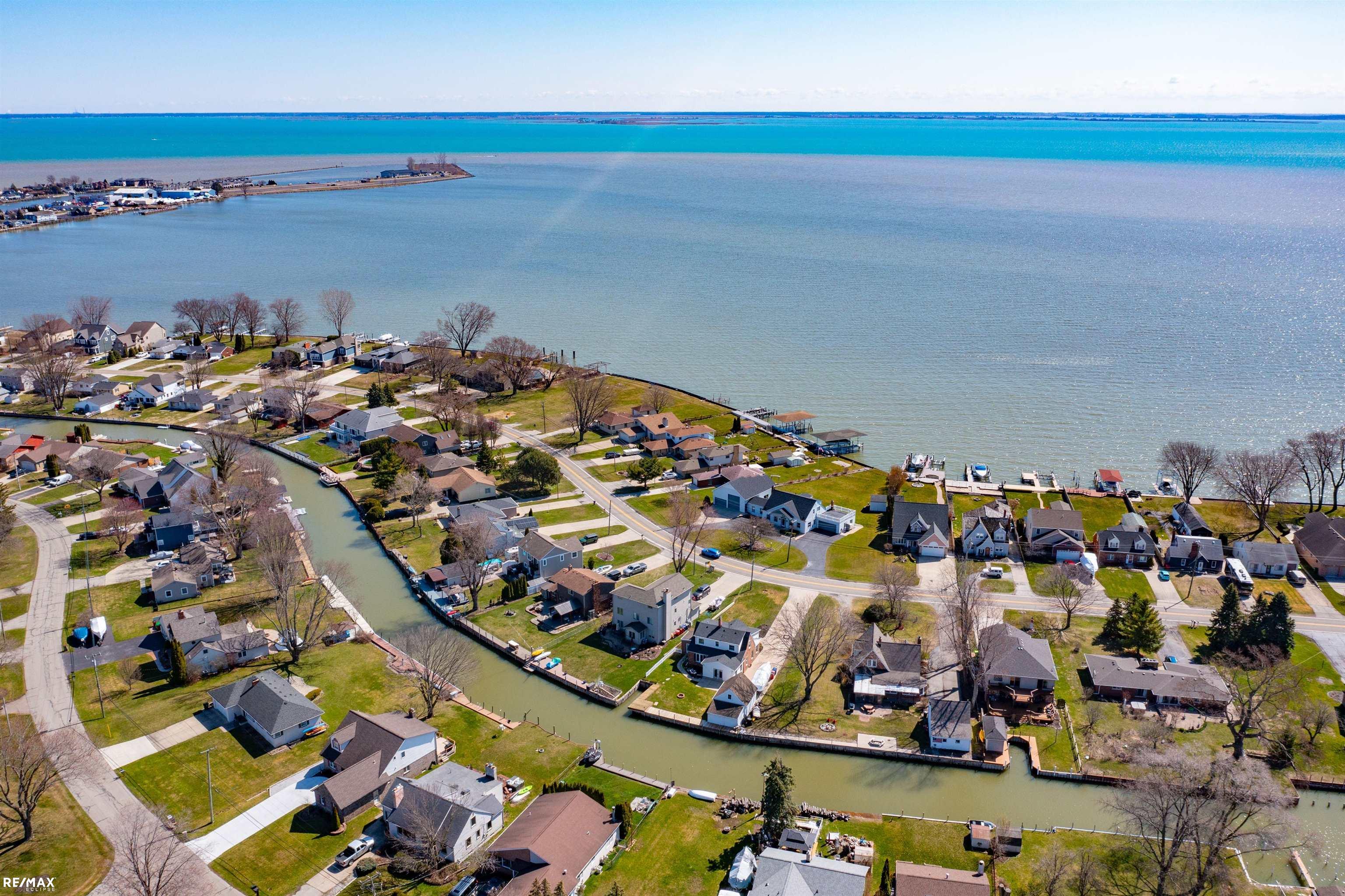 39085 Lakeshore Drive