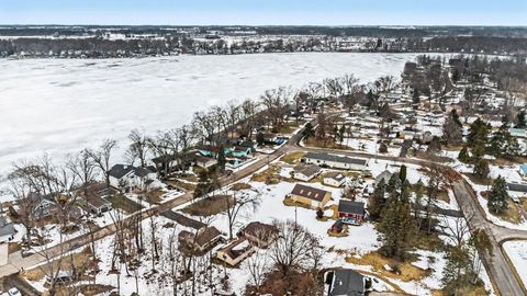 Tiny photo for 50389 E Lake Shore Drive, Silver Creek Township, MI 49047 (MLS # 69026005975)