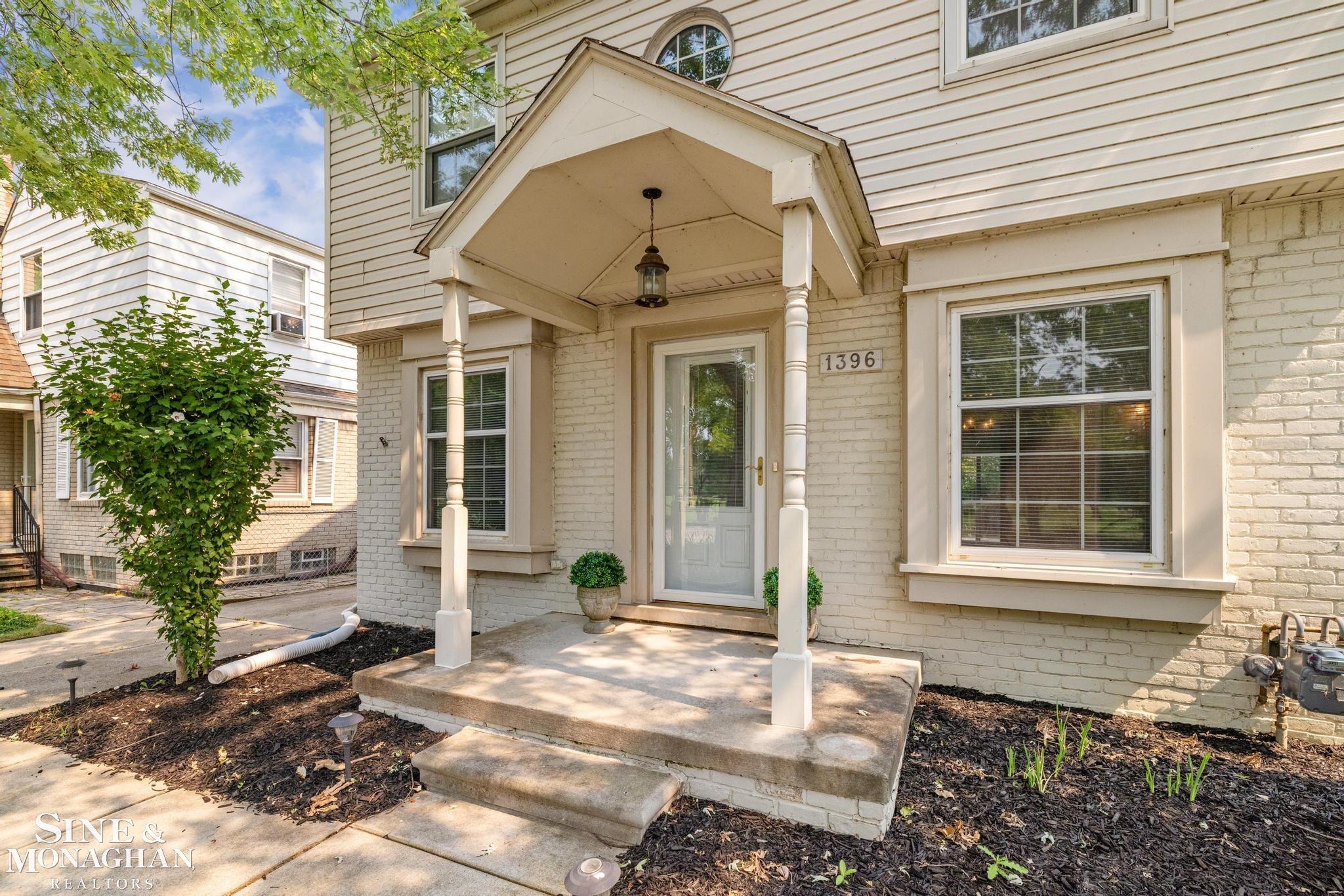 1396 Vernier Road
