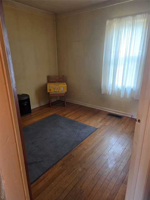 Tiny photo for 17980 Wexford Street, Roseville City, MI 48066 (MLS # 20251034266)