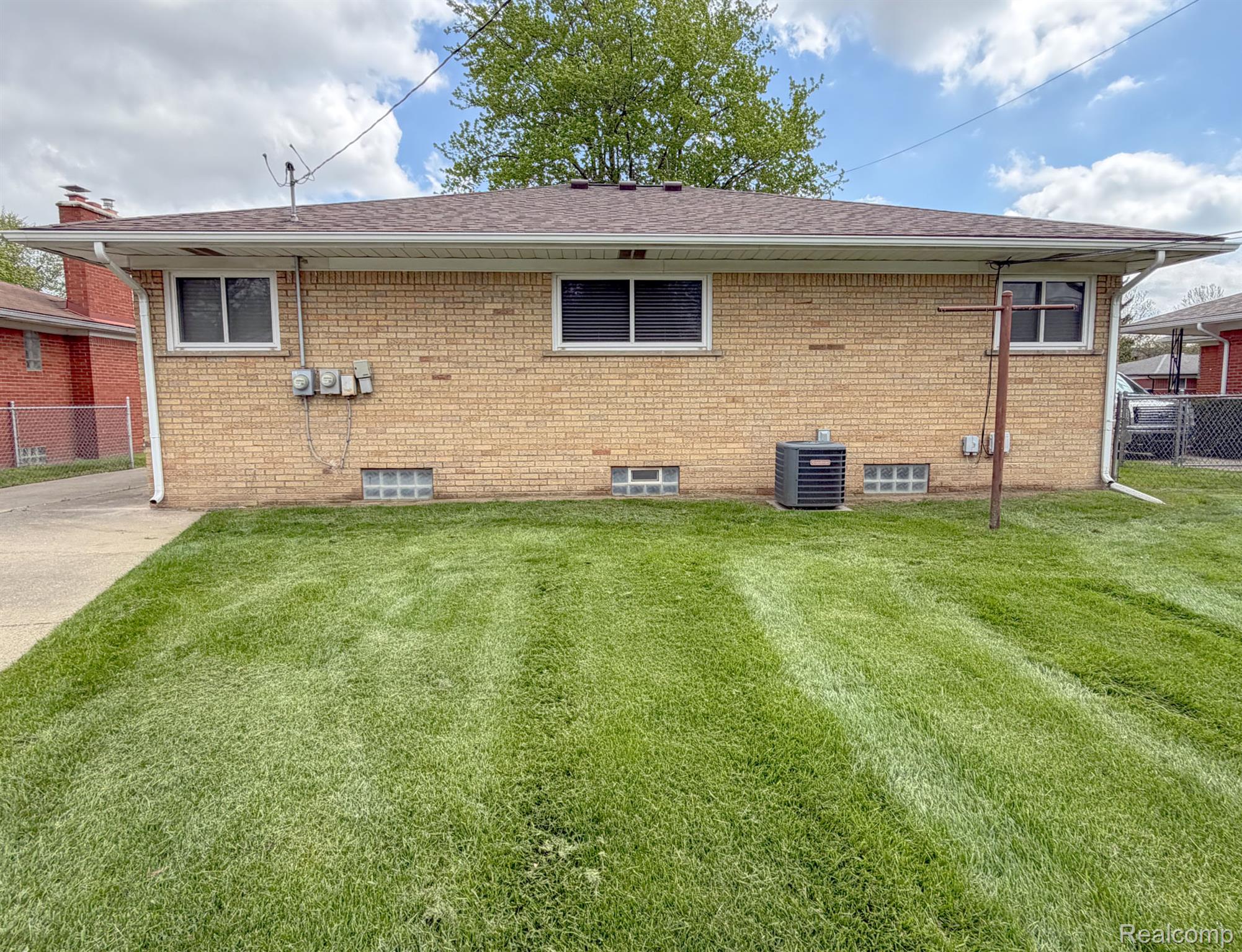 27323 Jean Road