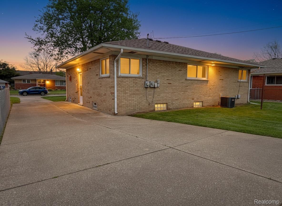 27323 Jean Road