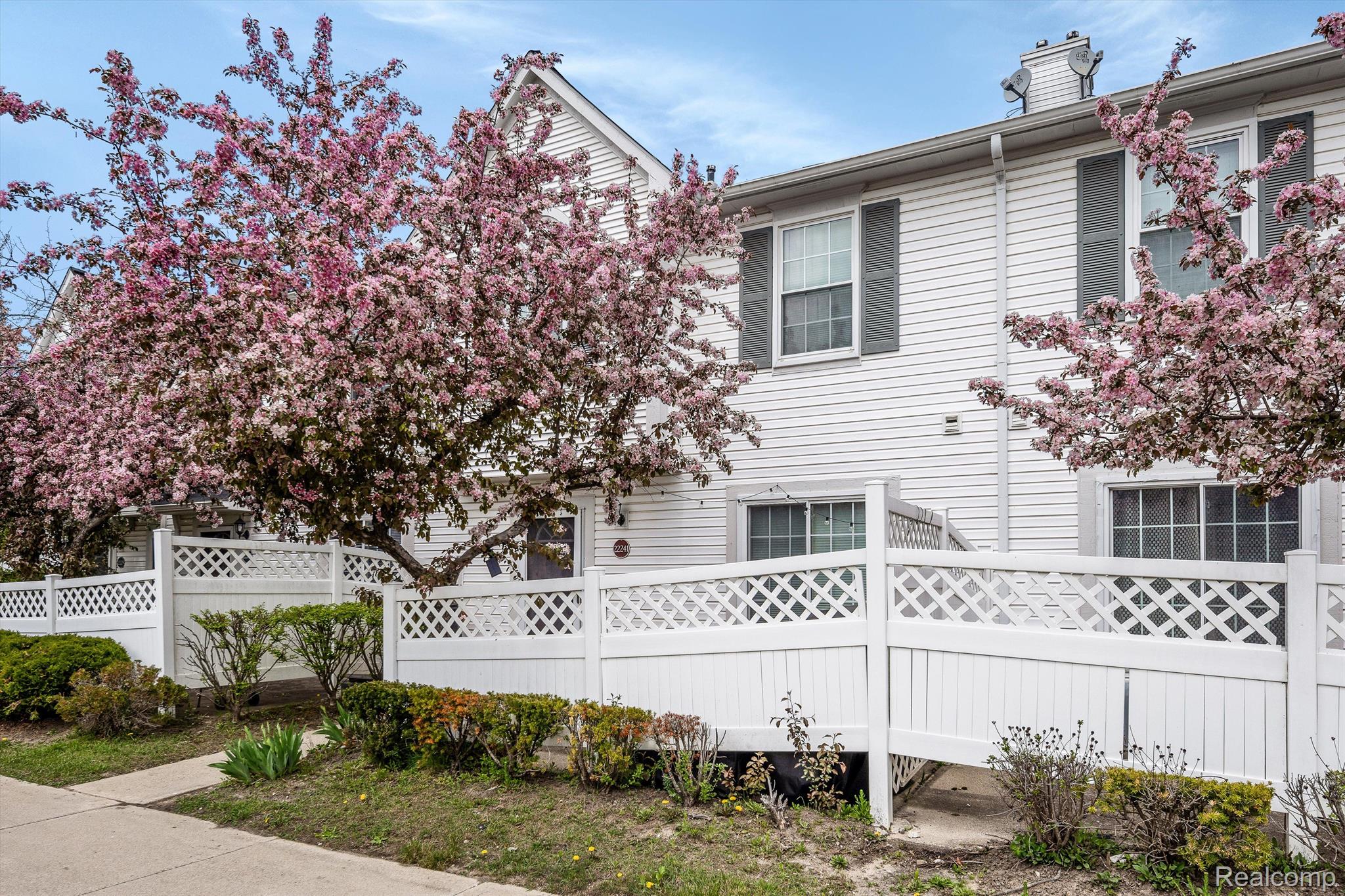 22241 ATLANTIC POINTE