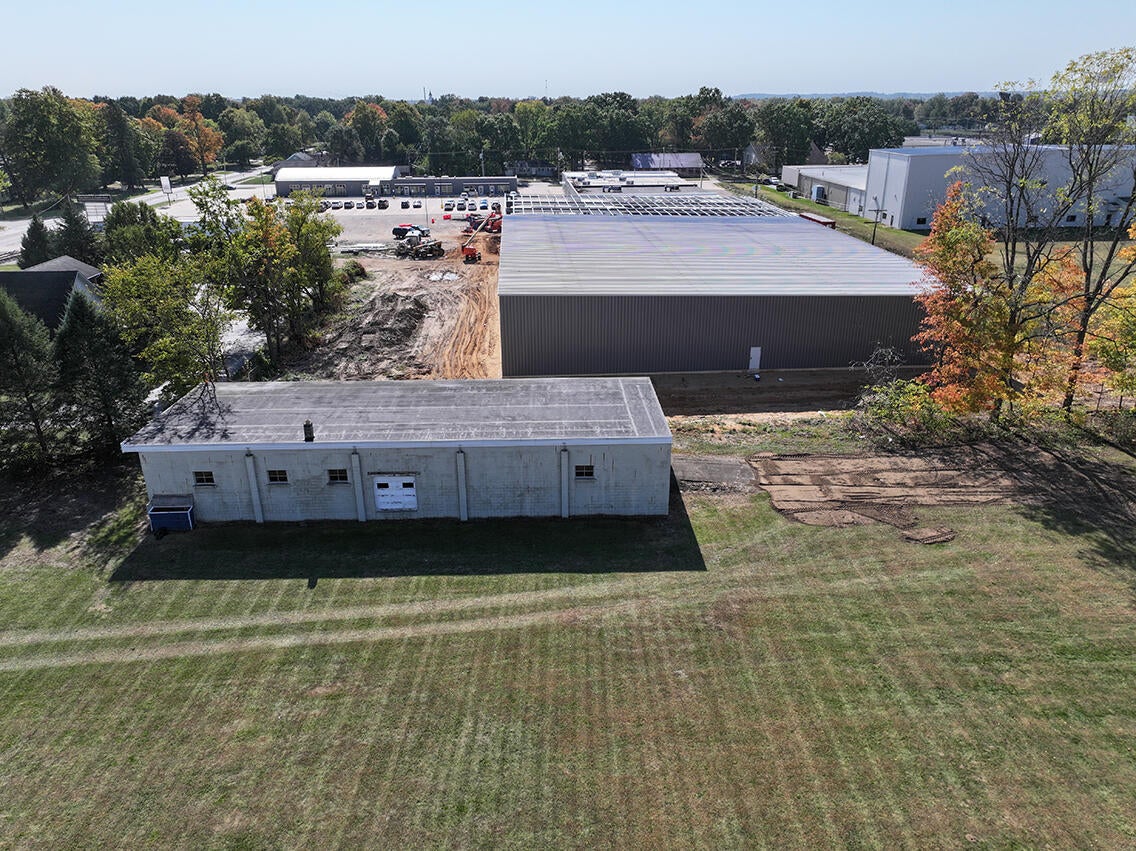 57582 N Main Street