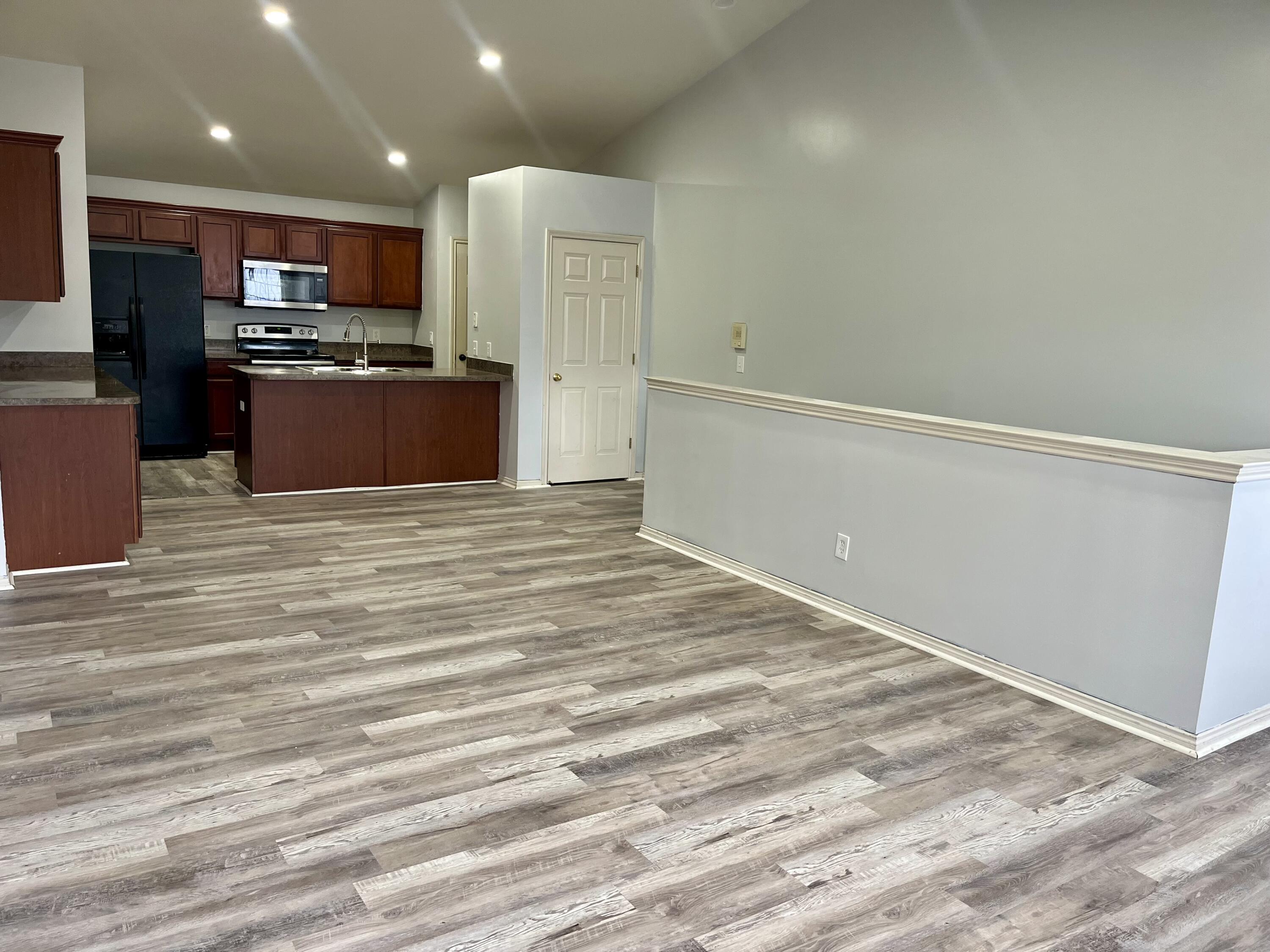 13335 St Ervin Avenue 21