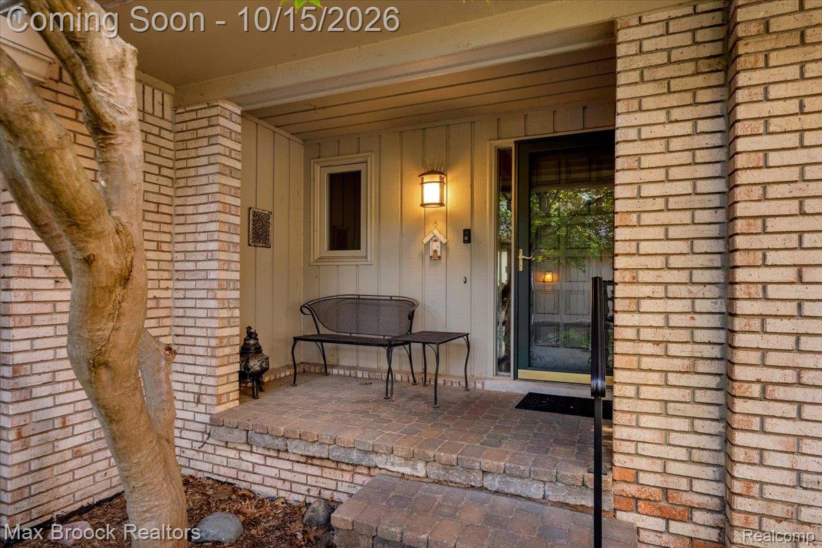 1168 Glenpointe Court