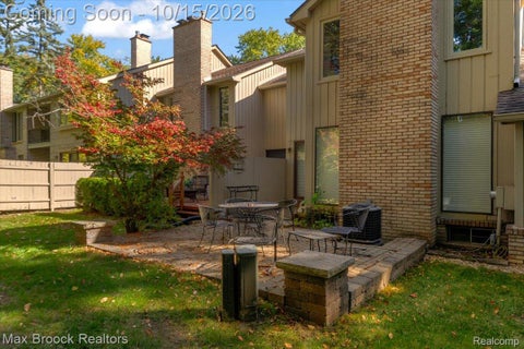 Tiny photo for 1168 Glenpointe Court, Bloomfield Charter Township, MI 48304 (MLS # 20261082952)