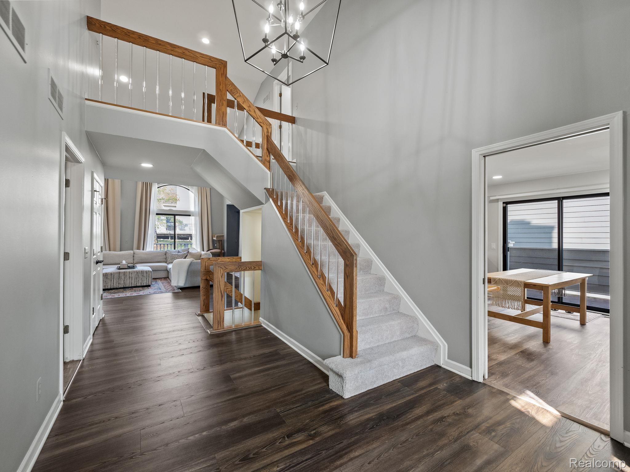 2470 Inglehill Pointe