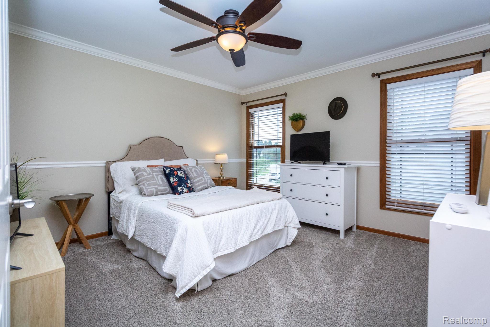 Canton Charter Township, Michigan 48188, United States, 4 Bedrooms Bedrooms, ,4 BathroomsBathrooms,Residential,Active,192250