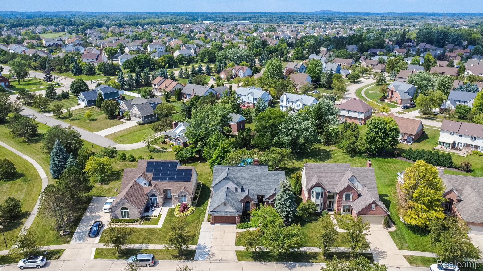 Canton Charter Township, Michigan 48188, United States, 4 Bedrooms Bedrooms, ,4 BathroomsBathrooms,Residential,Active,192250