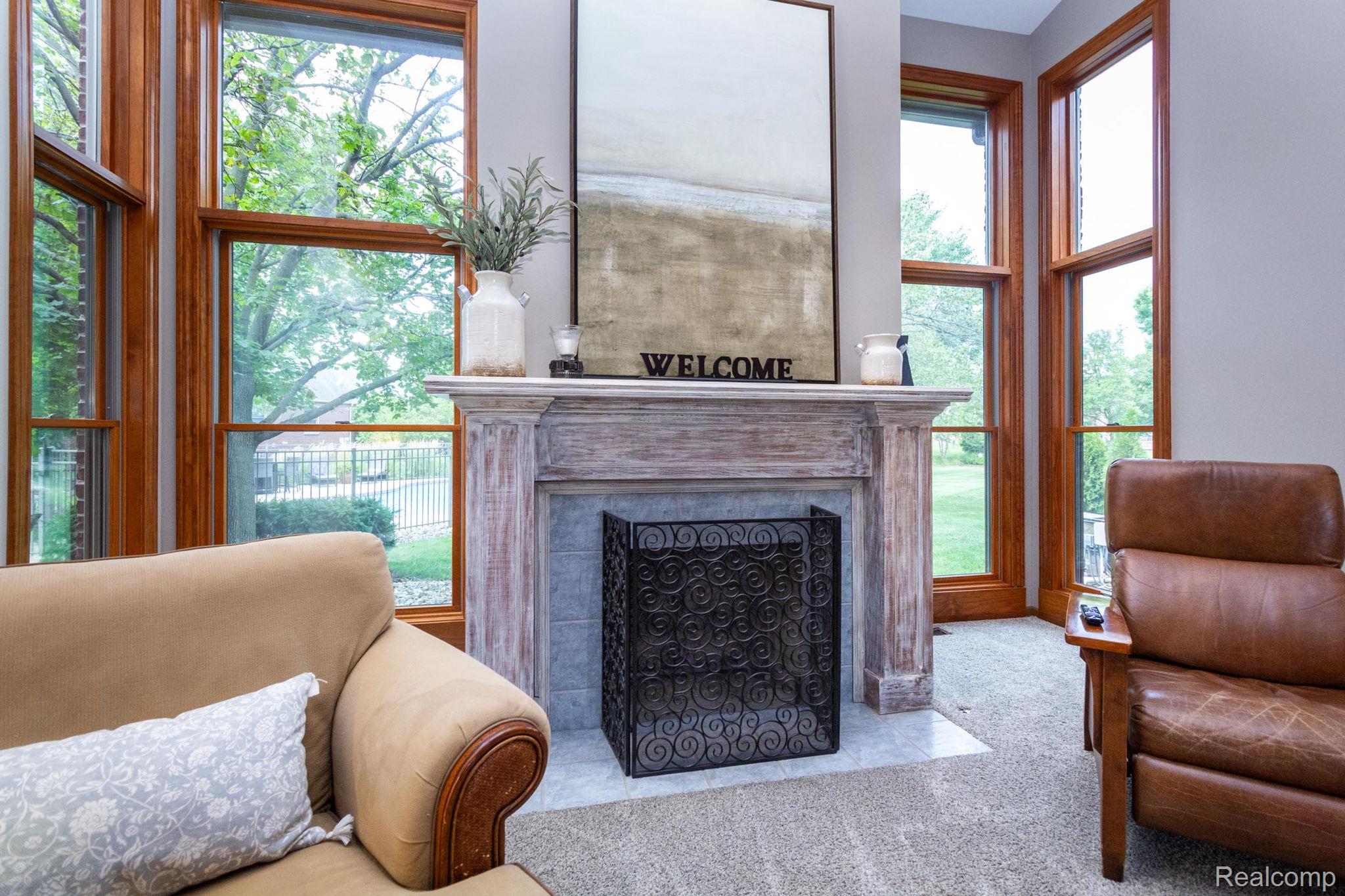 Canton Charter Township, Michigan 48188, United States, 4 Bedrooms Bedrooms, ,4 BathroomsBathrooms,Residential,Active,192250