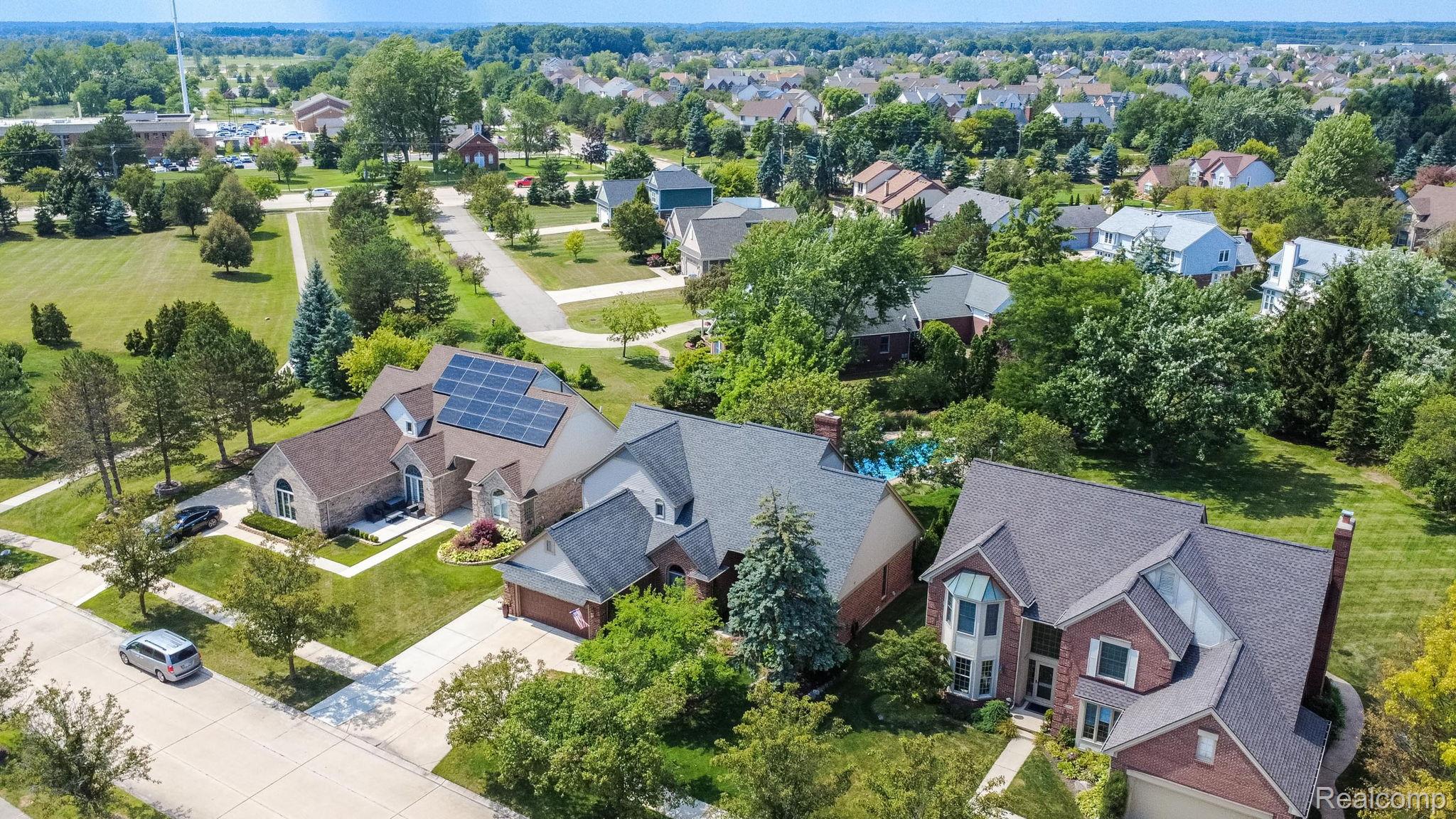 Canton Charter Township, Michigan 48188, United States, 4 Bedrooms Bedrooms, ,4 BathroomsBathrooms,Residential,Active,192250