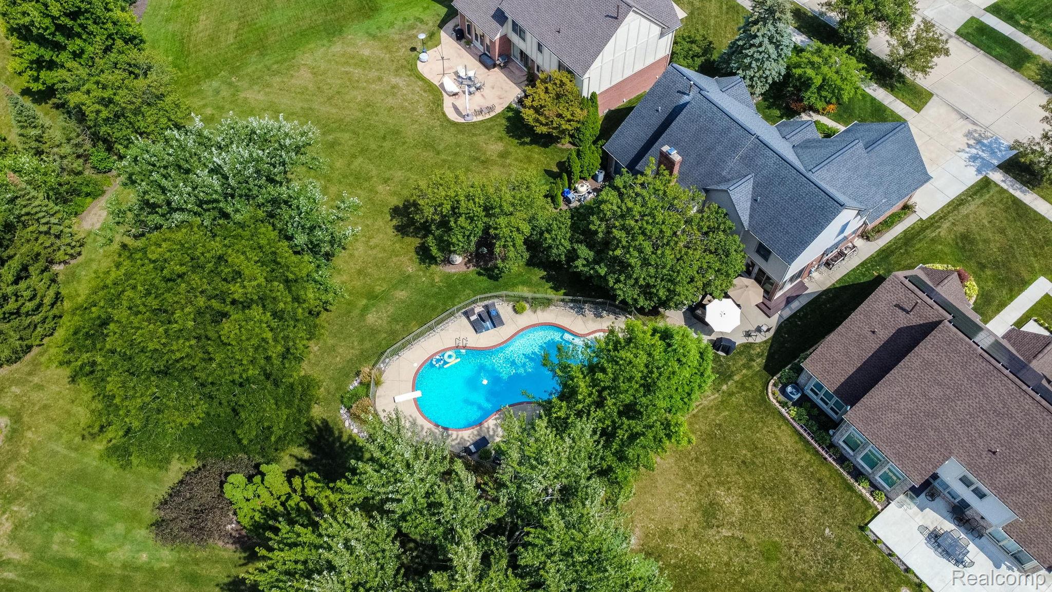 Canton Charter Township, Michigan 48188, United States, 4 Bedrooms Bedrooms, ,4 BathroomsBathrooms,Residential,Active,192250