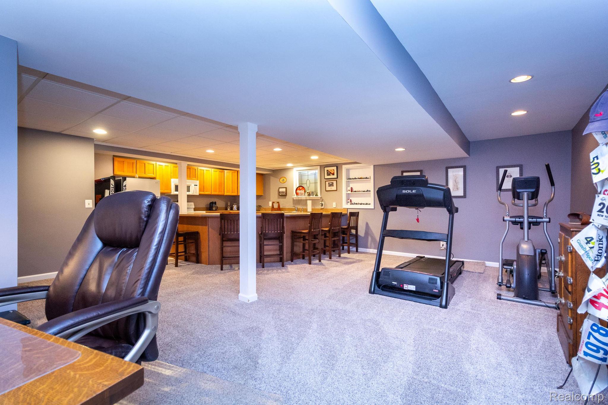 Canton Charter Township, Michigan 48188, United States, 4 Bedrooms Bedrooms, ,4 BathroomsBathrooms,Residential,Active,192250