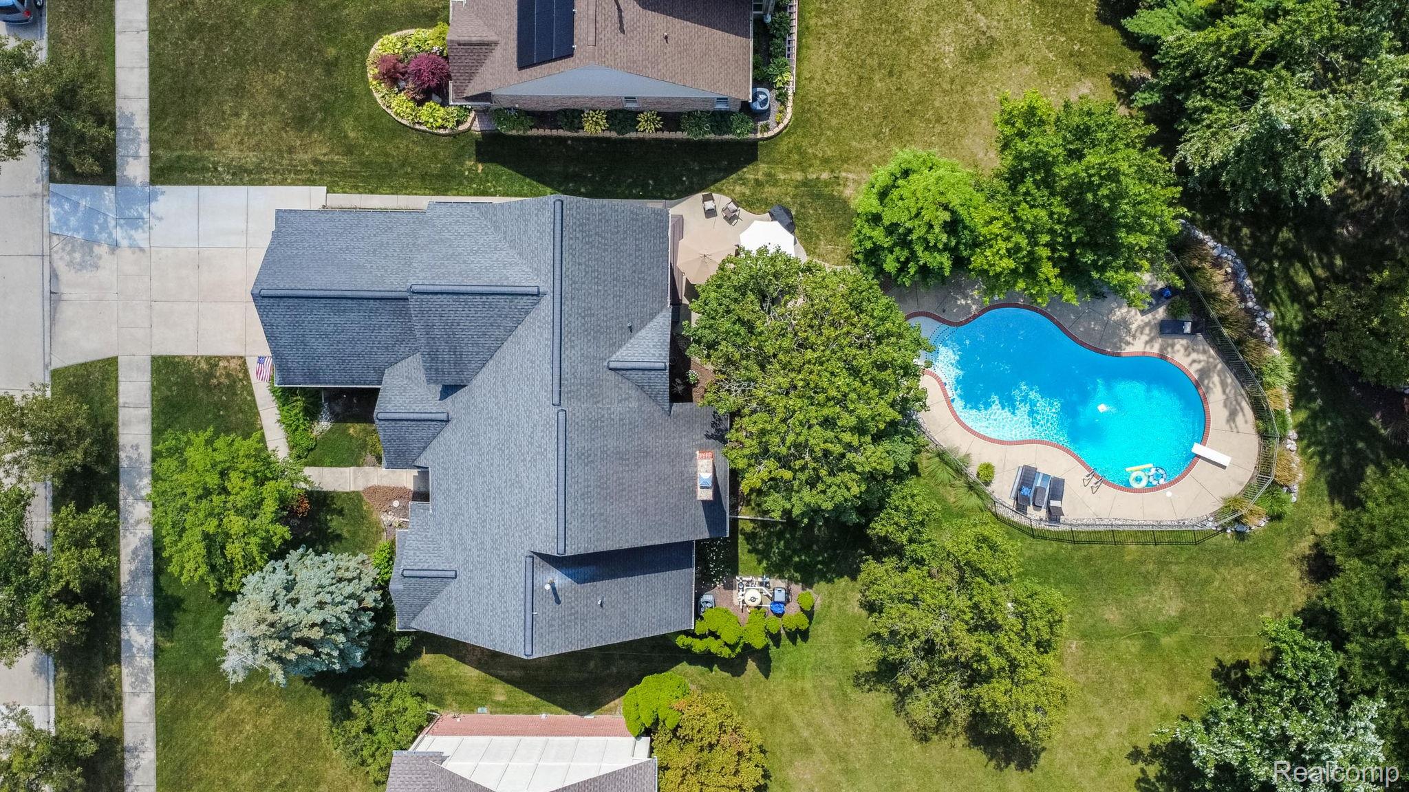 Canton Charter Township, Michigan 48188, United States, 4 Bedrooms Bedrooms, ,4 BathroomsBathrooms,Residential,Active,192250