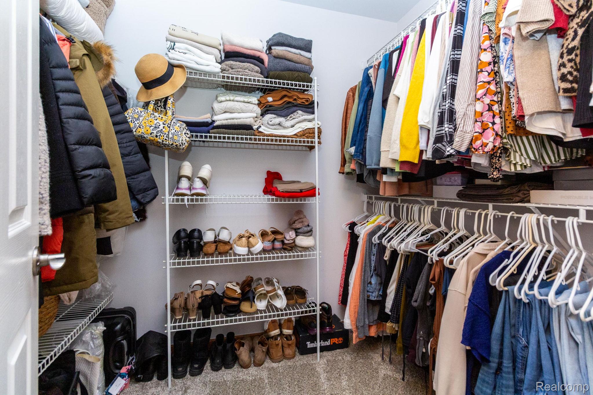 Canton Charter Township, Michigan 48188, United States, 4 Bedrooms Bedrooms, ,4 BathroomsBathrooms,Residential,Active,192250