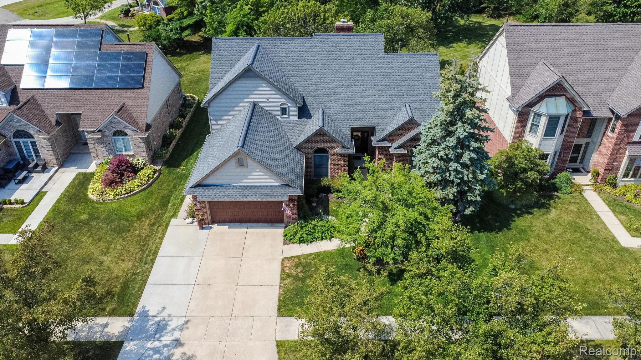 Canton Charter Township, Michigan 48188, United States, 4 Bedrooms Bedrooms, ,4 BathroomsBathrooms,Residential,Active,192250