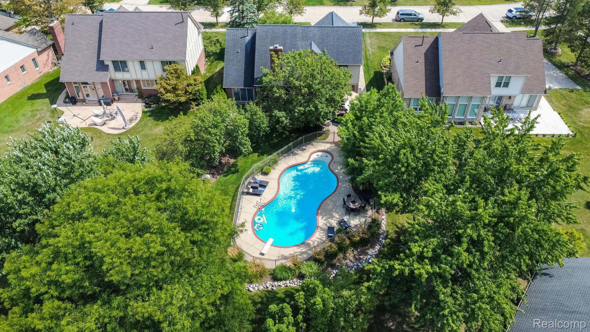 Canton Charter Township, Michigan 48188, United States, 4 Bedrooms Bedrooms, ,4 BathroomsBathrooms,Residential,Active,192250