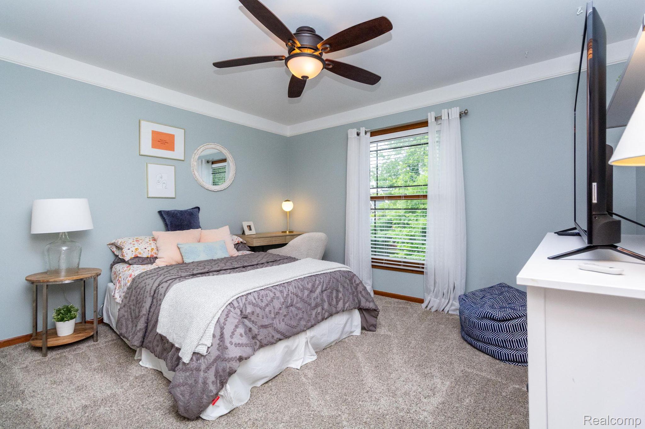 Canton Charter Township, Michigan 48188, United States, 4 Bedrooms Bedrooms, ,4 BathroomsBathrooms,Residential,Active,192250