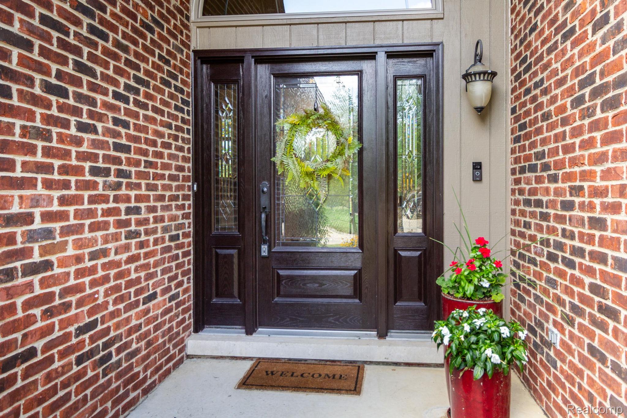 Canton Charter Township, Michigan 48188, United States, 4 Bedrooms Bedrooms, ,4 BathroomsBathrooms,Residential,Active,192250