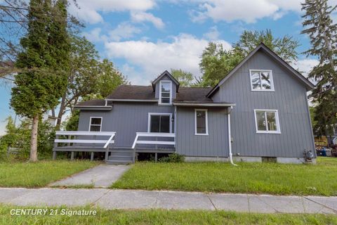 611 W 2nd Street Pinconning City MI 48650