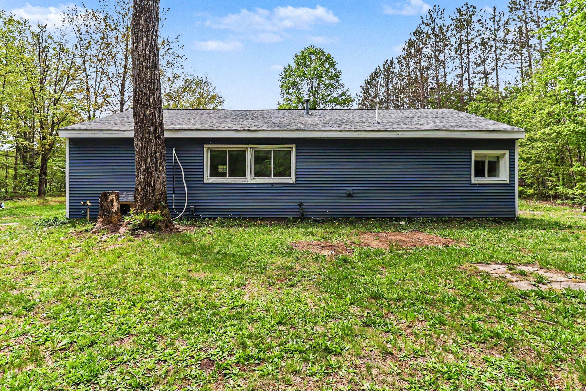 14790 Woods Trail