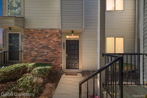 22140 Indian Creek Drive Farmington Hills City MI 48335