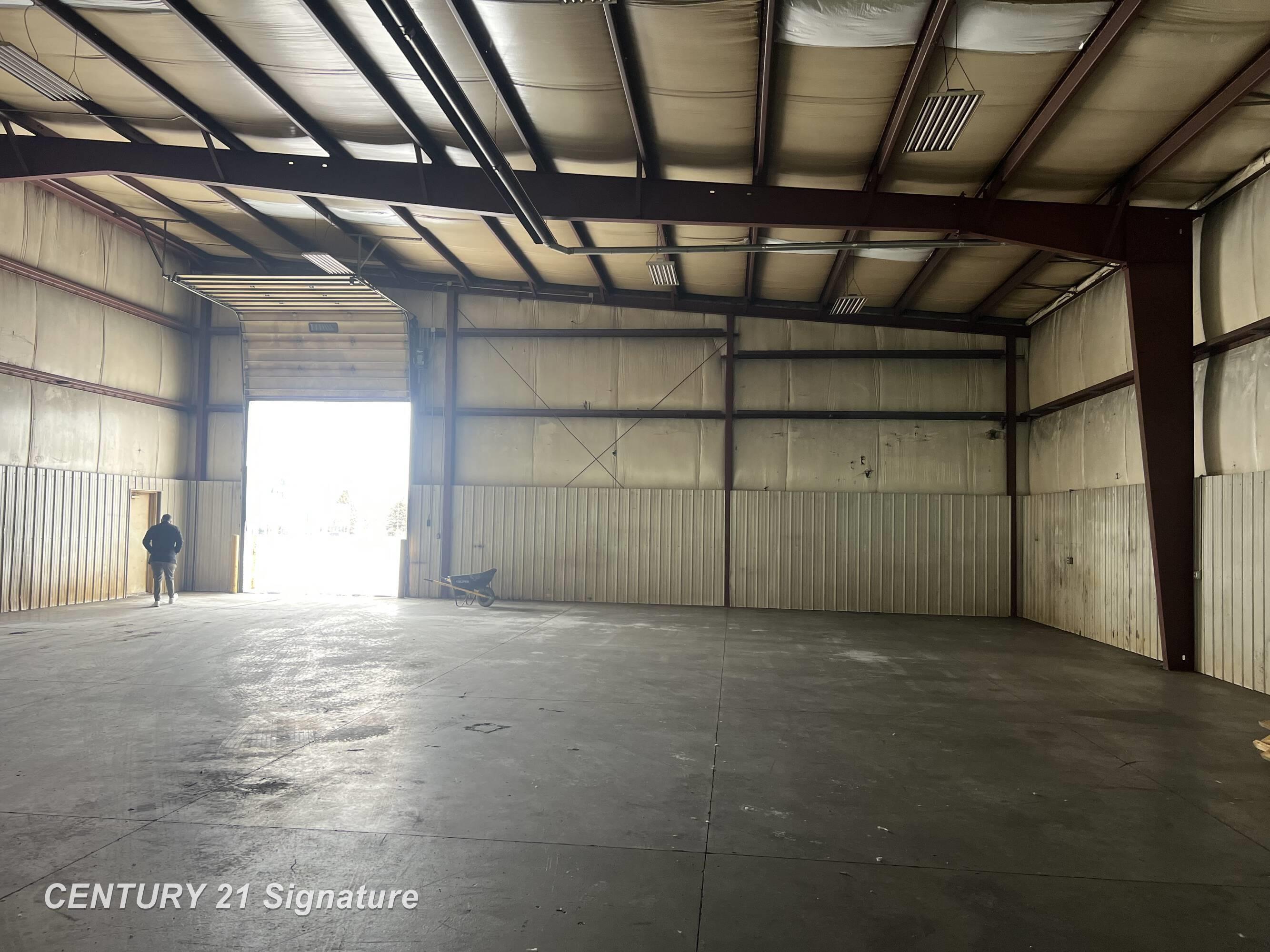 535-545 Clare Industrial Parkway