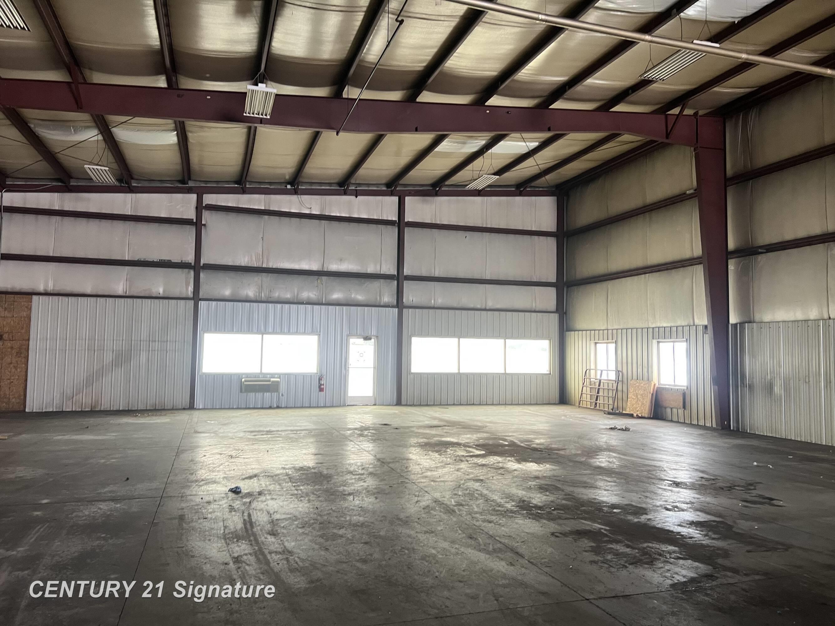 535-545 Clare Industrial Parkway