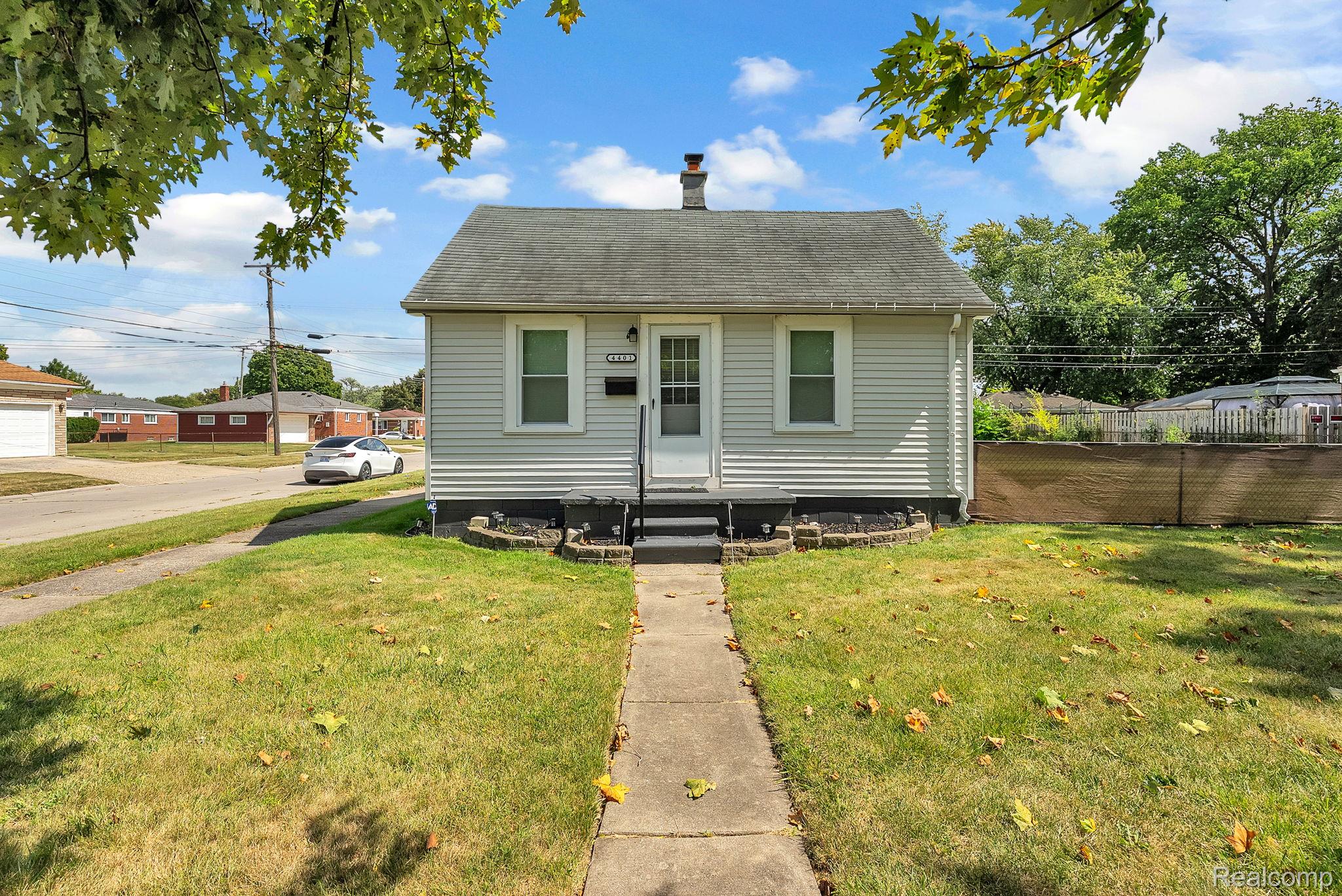 4401 Katherine Street