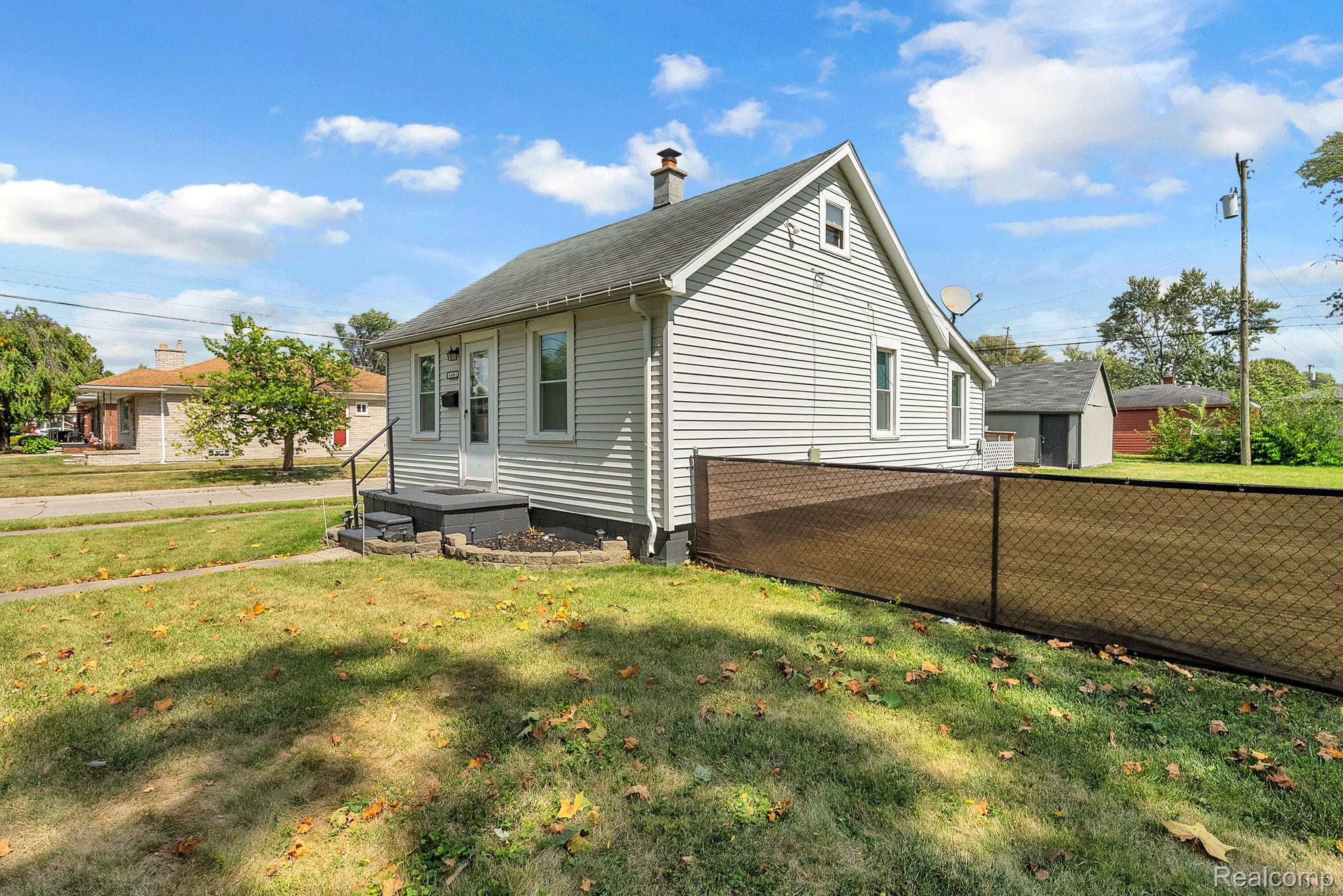 4401 Katherine Street