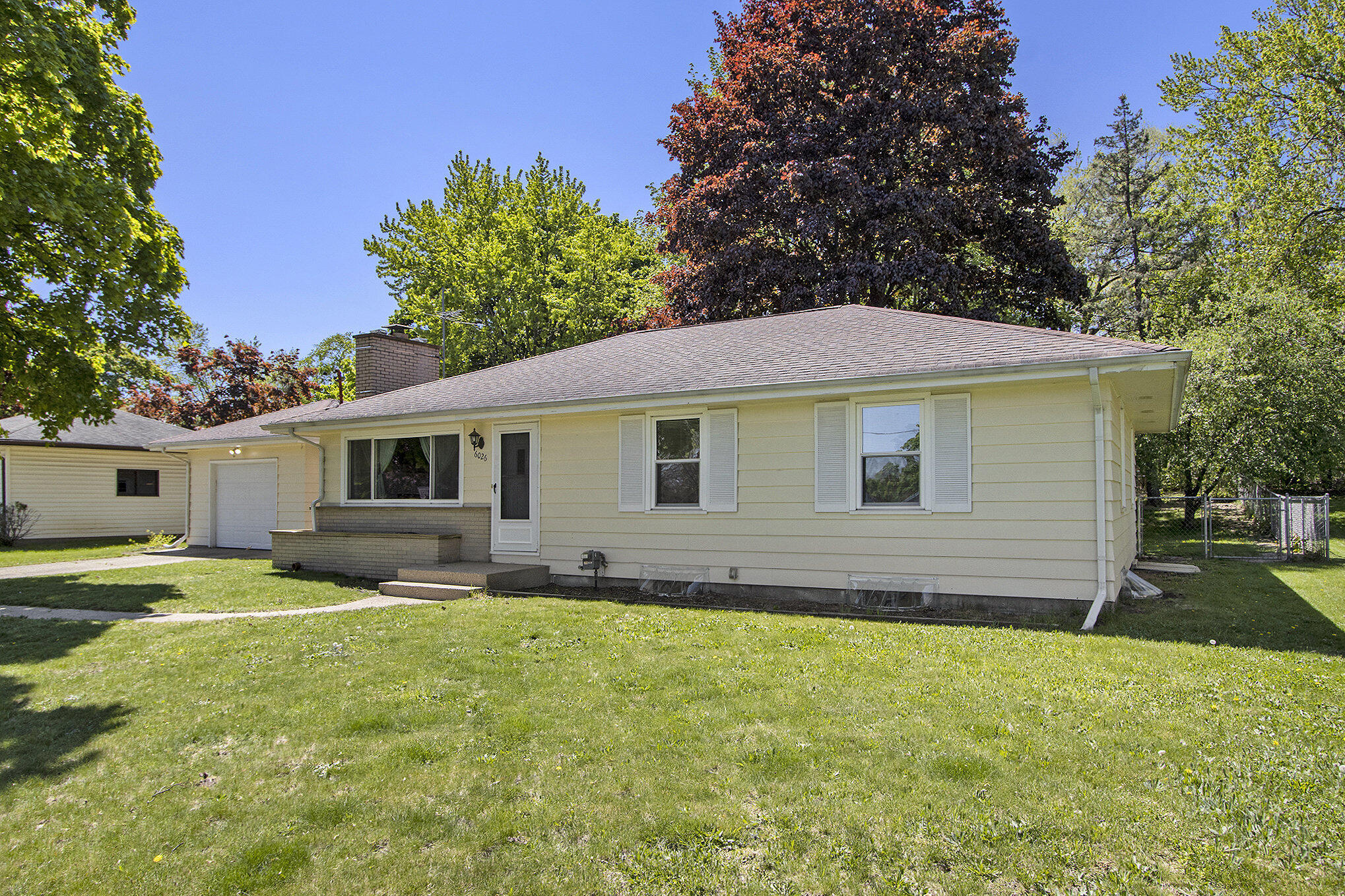 Portage City Kalamazoo, Michigan 49002, United States, 4 Bedrooms Bedrooms, ,2 BathroomsBathrooms,Residential,Active,127003