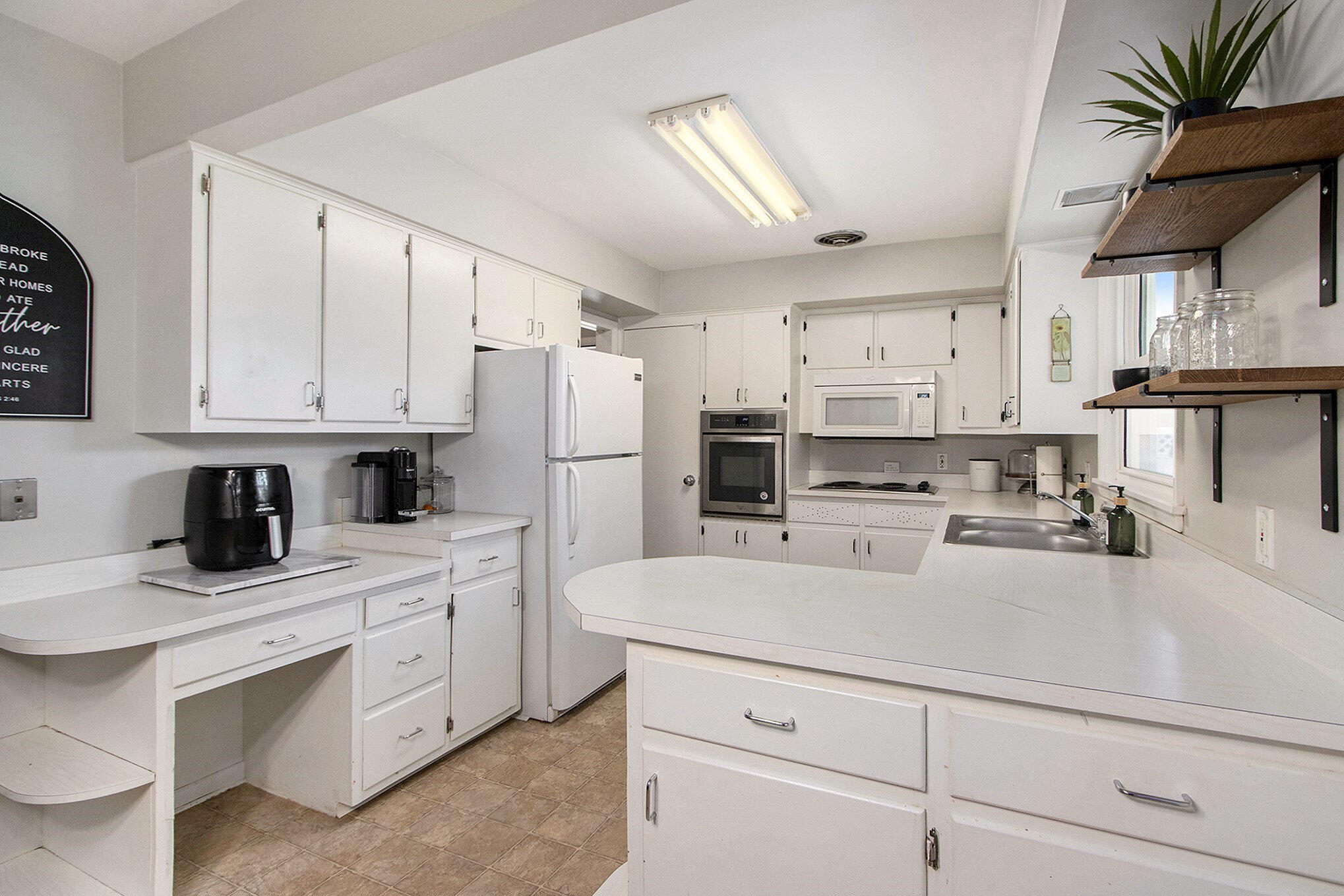 Portage City Kalamazoo, Michigan 49002, United States, 4 Bedrooms Bedrooms, ,2 BathroomsBathrooms,Residential,Active,127003