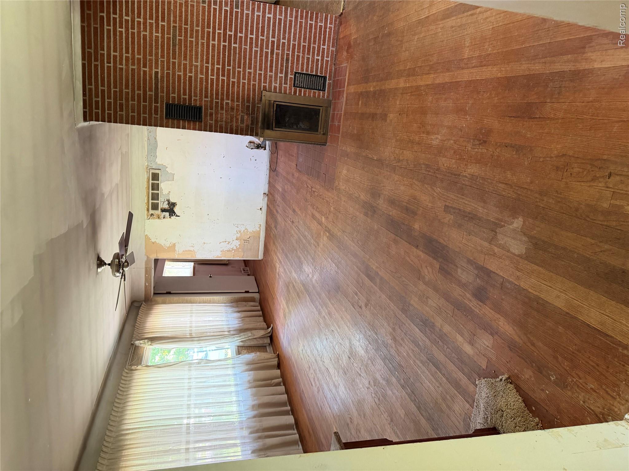 455 6th Street